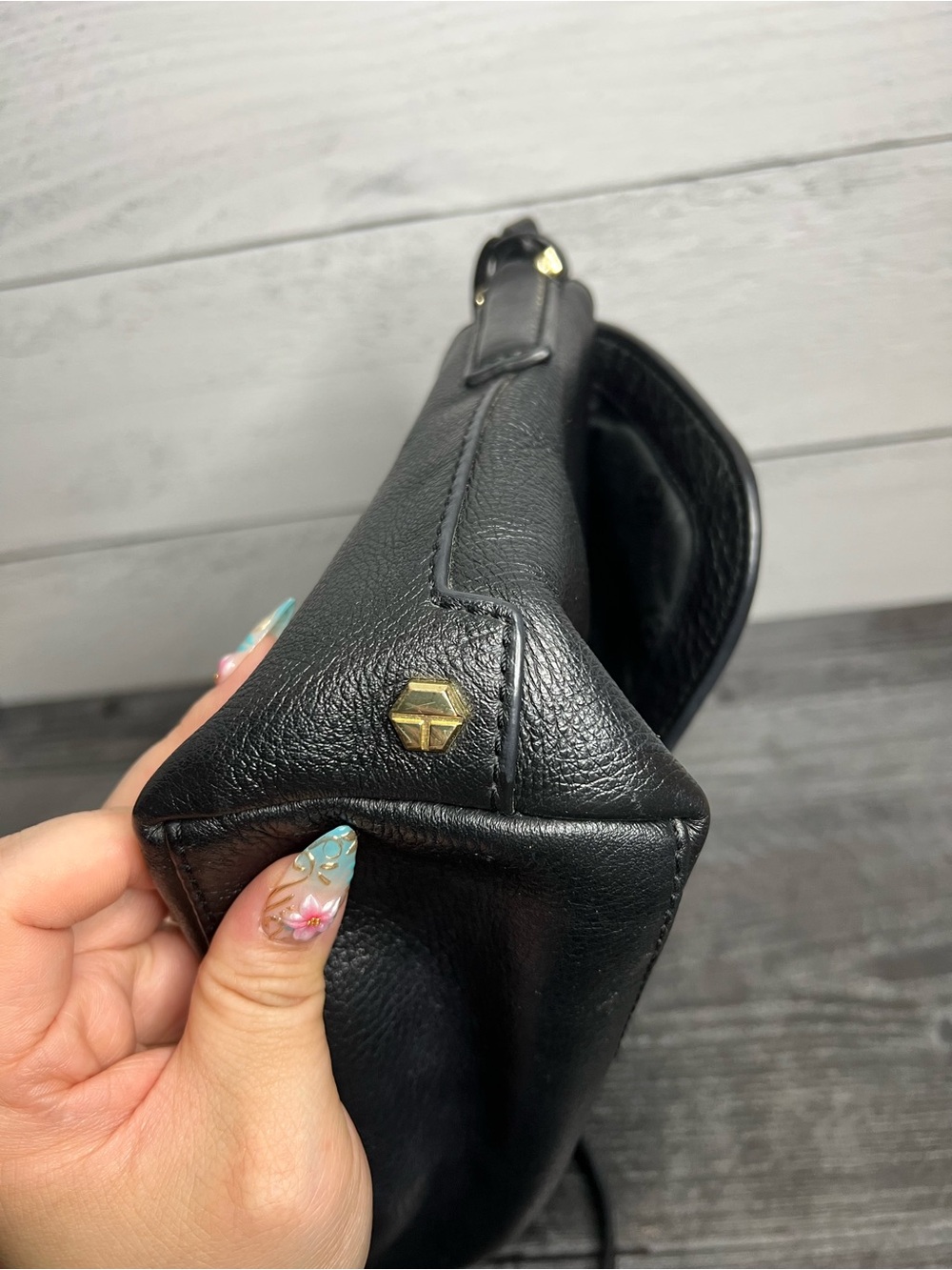 Tory Burch Black Pebbled Leather Logo Crossbody - Picture 6 of 9